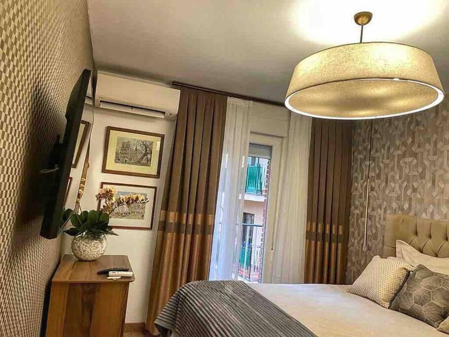 New Luxury 3-Bedroom Apartment Segovia Bagian luar foto